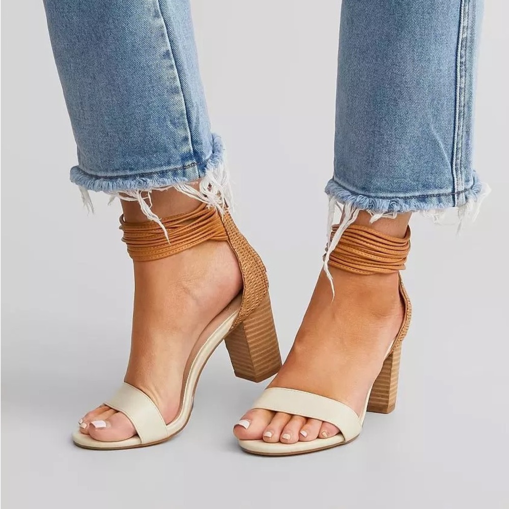 Oasis Society Ivory Tan Wicker Heeled Sandal Strappy Faux Leather Ankle
